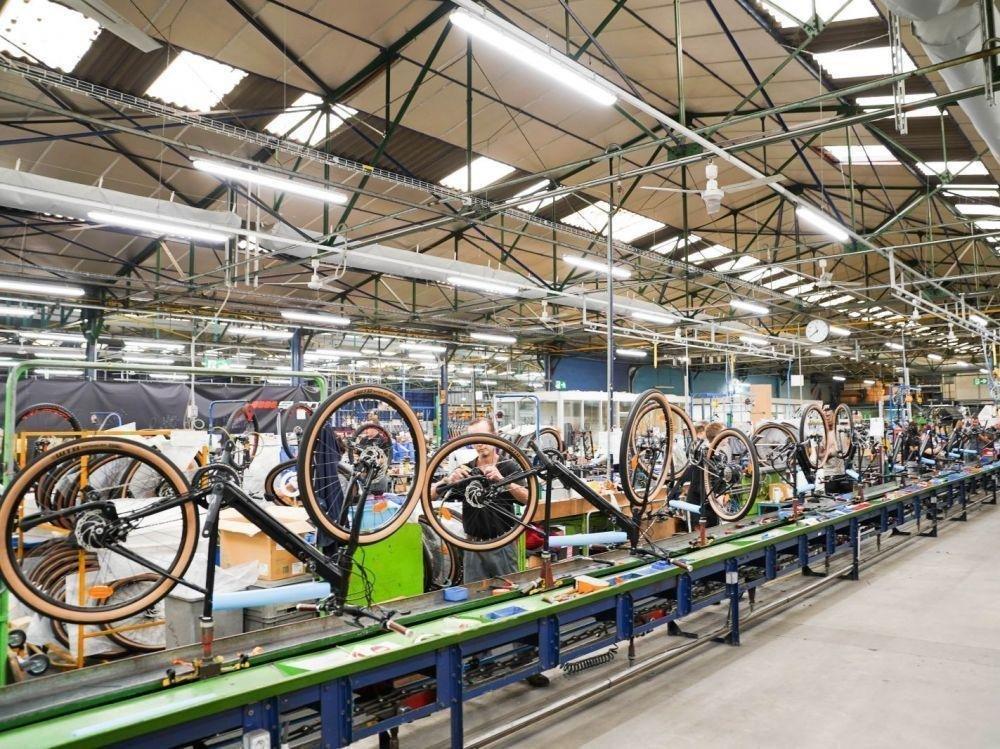 Dopé à l'électrique, l'étonnante renaissance de MFC, la plus grande usine de vélos français