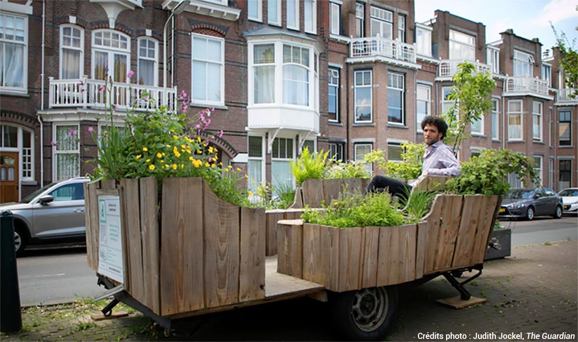 Article : À La Haye, on recycle les places de parking en mini parc